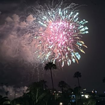 San Clemente July 4th Fireworks - Festivals Near Me - San Clemente, California San Clemente July 4th Fireworks - Festivals Near Me - San Clemente, California