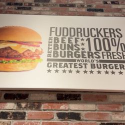 Fuddruckers