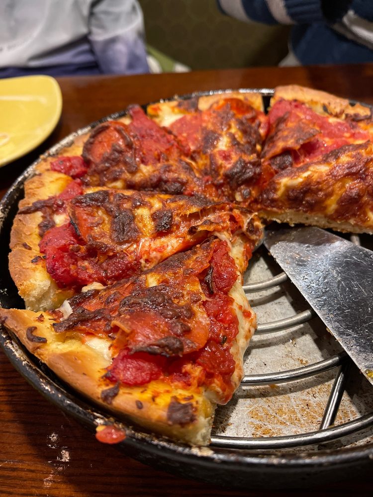 Food from UNO Pizzeria & Grill