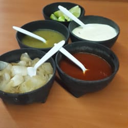 Cacique - Salsas para acompañar tus taquitos.