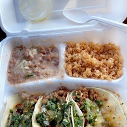 Carniceria Las Delicias Taqueria & Bakery - Tacos al Pastor