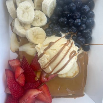 Chocolate Bash - This was soo soo good I hive it 5 stars - Desserts Near Me - Escondido, California
