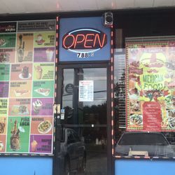 El Causita Restaurant - Outside look