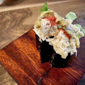 Uchi Austin - Blue crab gunkan - Sushi Bars Near Me - Austin, Texas Uchi Austin - Blue crab gunkan - Sushi Bars Near Me - Austin, Texas