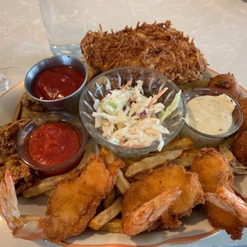 Pier 6 - Ride to Fried oysters shrimp snapper - Seafood Near Me - San Leon, Texas Pier 6 - Ride to Fried oysters shrimp snapper - Seafood Near Me - San Leon, Texas