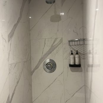 Lawlors Hotel - Shower - Hotels Near Me - Naas, KE Lawlors Hotel - Shower - Hotels Near Me - Naas, KE