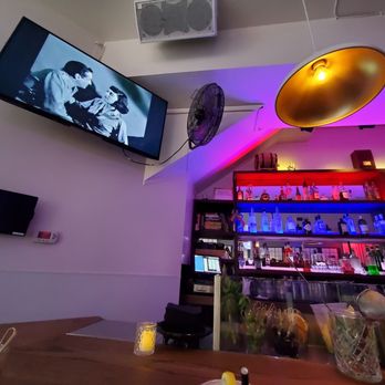 White Rabbit - Bar/TV - Cocktail Bars Near Me - San Francisco, California White Rabbit - Bar/TV - Cocktail Bars Near Me - San Francisco, California