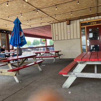 The Crazy Canuck - Picnic table outside for eating - Barbeque Near Me - Waterloo, Ontario