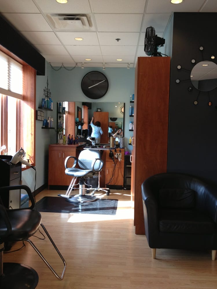 Hairology - Hair By Barbara Logo