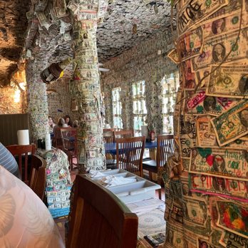Cantina Captiva - the interior of a restaurant - Mexican Near Me - Captiva, Florida