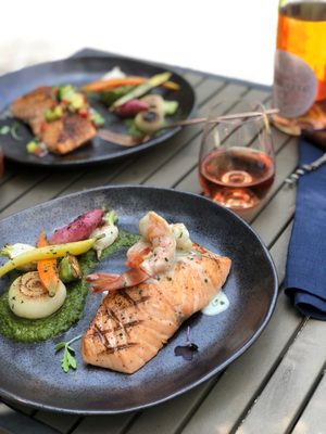 McCormick & Schmick's Seafood & Steaks by null