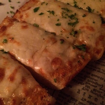 26 Beach Restaurant - Cheeeezy toast. Not as greasy as it looks. Could use marinara sauce. - New American Near Me - Venice, California