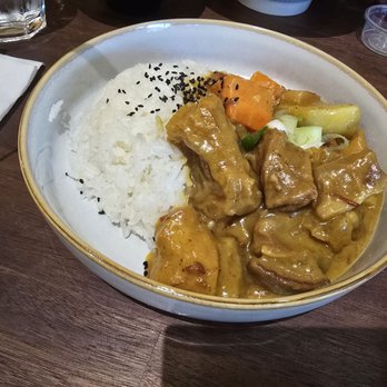Nom Nom Bistro - Curry Beef Stew - Dim Sum Near Me - Millbrae, California Nom Nom Bistro - Curry Beef Stew - Dim Sum Near Me - Millbrae, California
