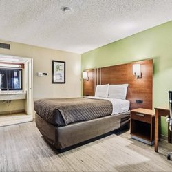 Stayable Jacksonville West - How the room looked in general