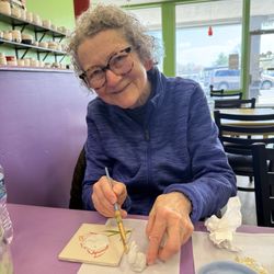 u Paint Pottery Studio - Painting small bunny