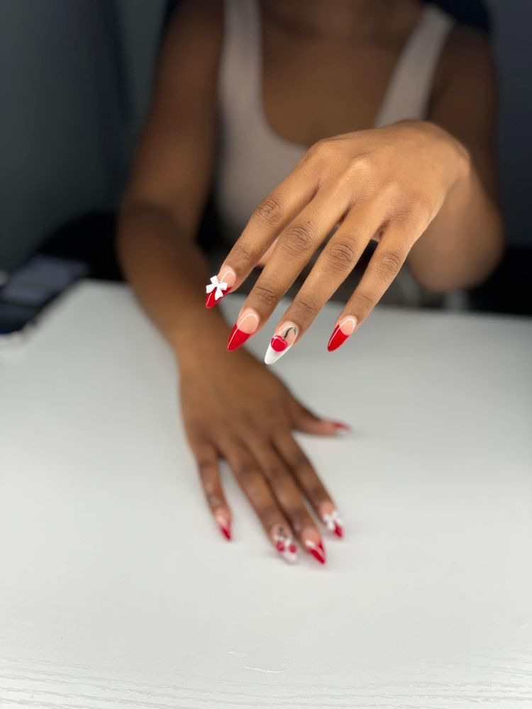 Sierra Larae Nail Art Studio Logo