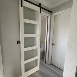 Loving how the door came out. I did pretty good to do it alone. :)))