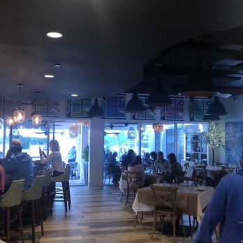 Square Grouper - Islamorada - Inside looking towards patio. - Seafood Near Me - Islamorada, Florida