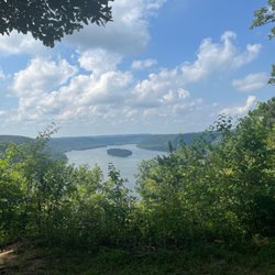 Pinnacle Overlook