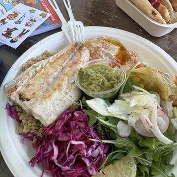 Pita Bu - Sea bass plate - Kosher Near Me - Malibu, California