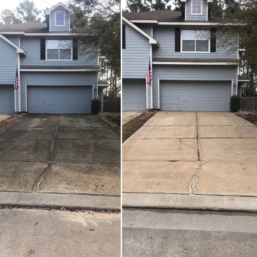 Slide of Woodlands Roof Cleaning & Pressure Washing