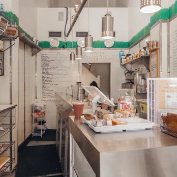 Juice Caboose - Interior - Juice Bars & Smoothies Near Me - Summit, New Jersey