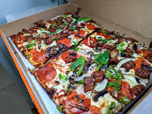 Little Caesars Pizza by null