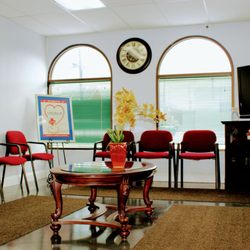 Wyandotte Urgent Care Clinic - Clean, Professional, Expert Medical Urgent Care Medicine. Here you Downriver!