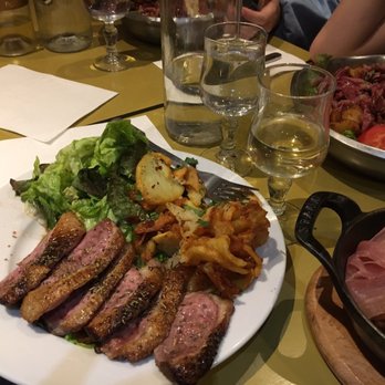 Chez Gladines - Basque Near Me - Paris, 75