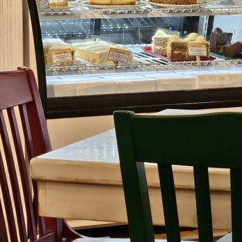 Mandolas Italian Kitchen - Different cakes, desserts, cheesecake and cannolis - Italian Near Me - Oldsmar, Florida Mandolas Italian Kitchen - Different cakes, desserts, cheesecake and cannolis - Italian Near Me - Oldsmar, Florida