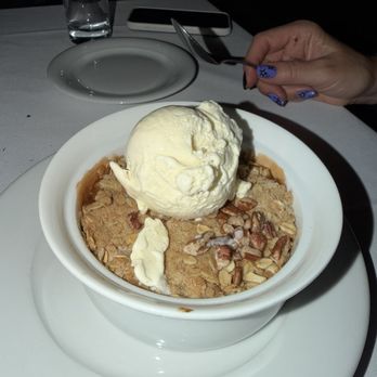 Golden Bull - Apple Crumble ala mode - Steakhouses Near Me - Santa Monica, California