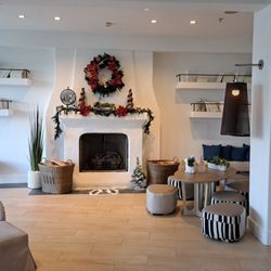 Esencia Wellness Spa - Relaxation room during Christmas