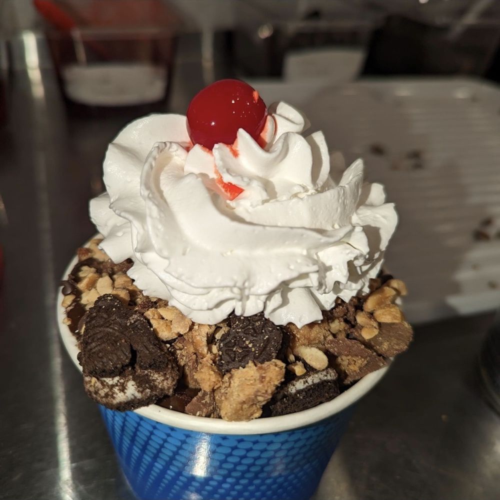 Nicky 2 Scoops Ice Cream Parlor - Ice Cream & Frozen Yogurt Near Me - Tonawanda, New York Nicky 2 Scoops Ice Cream Parlor - Ice Cream & Frozen Yogurt Near Me - Tonawanda, New York