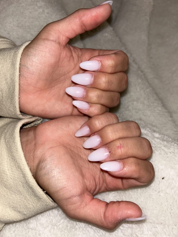 EVANS NAILS Updated June 2024 55 Photos & 44 Reviews 4712 Vogel