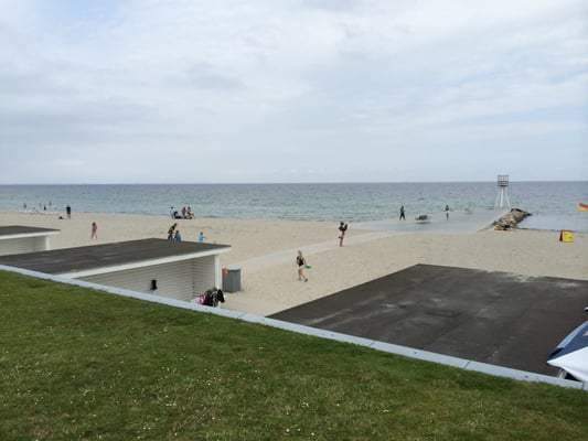 Bellevue Beach by null