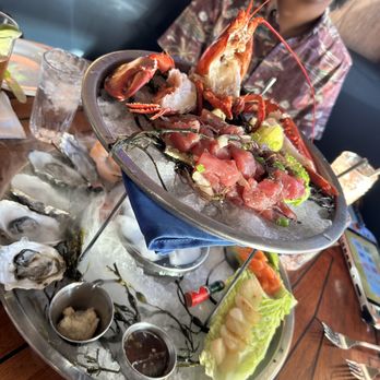 Chart House Waikiki - Seafood Tower - Steakhouses Near Me - Honolulu, Hawaii