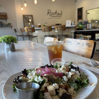 Rooted Cafe & Catering - Southwestern glow salad with chicken sub'd for tofu - Caterers Near Me - Austin, Texas Rooted Cafe & Catering - Southwestern glow salad with chicken sub'd for tofu - Caterers Near Me - Austin, Texas
