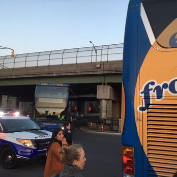 Megabus - More police have arrived to ask why we're hanging out on the highway. Replacement bus finally arrives after 1.5 hours. - Transportation Near Me Megabus - More police have arrived to ask why we're hanging out on the highway. Replacement bus finally arrives after 1.5 hours. - Transportation Near Me