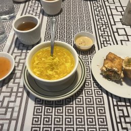 Egg drop soup with egg roll