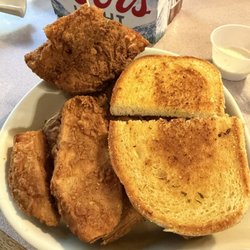 Hayloft Saloon & Restaurant - Chesterfield Chicken dinner