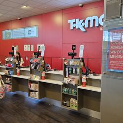 TK Maxx - Checkout area.