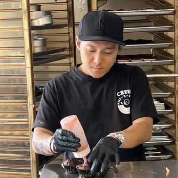 Bake N Break - Bakeries Near Me - Honolulu, Hawaii