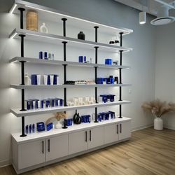 Envi - Behind the counter