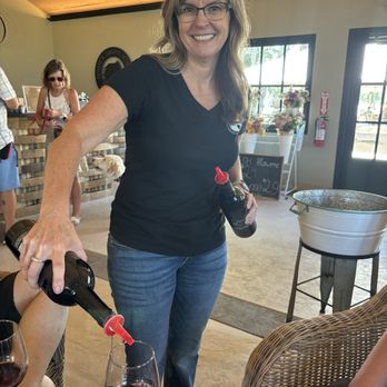 Jessie's Grove Winery - Wineries Near Me - Lodi, California