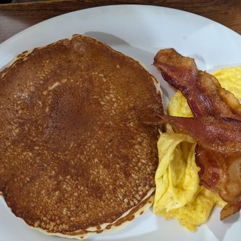 Papermill Place - GREAT pancakes and bacon! - Diners Near Me - Winchester, Virginia Papermill Place - GREAT pancakes and bacon! - Diners Near Me - Winchester, Virginia