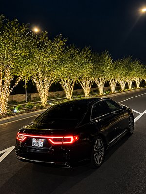 San Diego Airport (SAN) Private Transportation - Iconic Transportation provides reliable private airport transportation to and from San Diego International Airport (SAN)