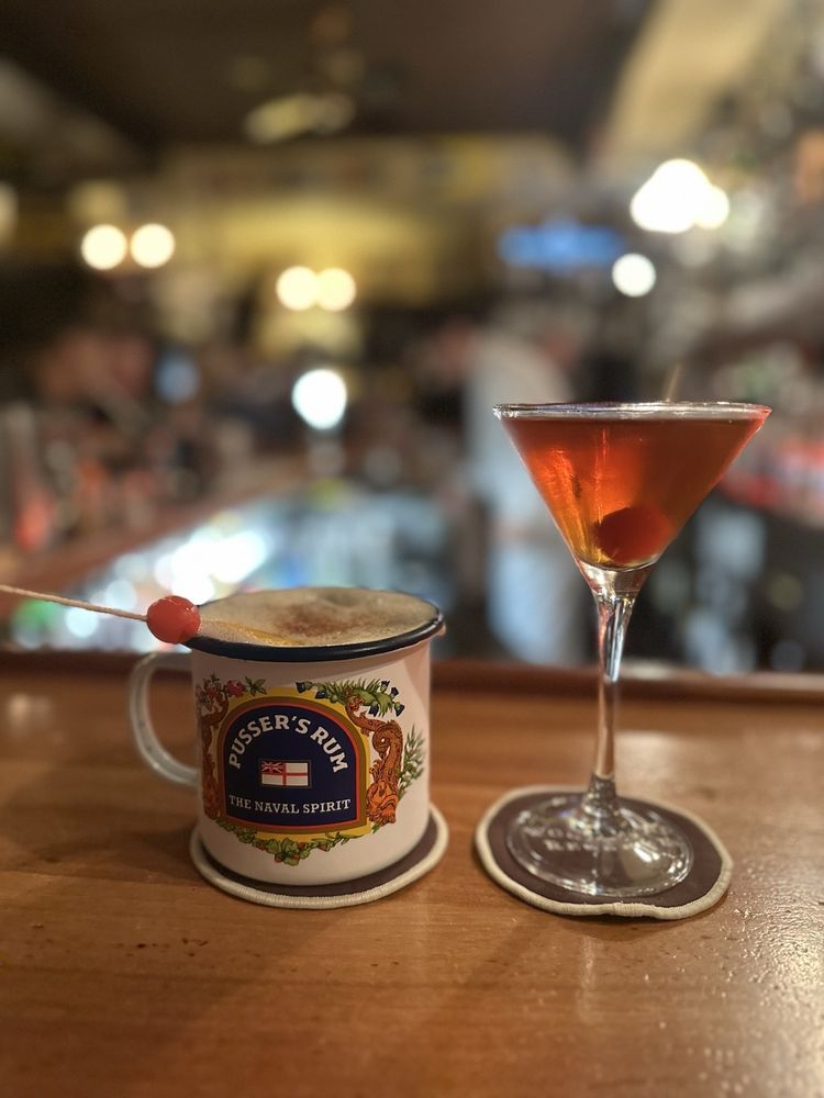 Pusser's Bar