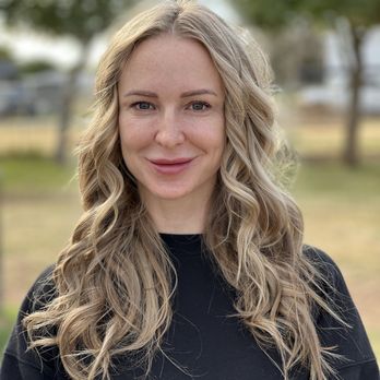 Salon Estevan - Beautiful hairstyle - Hair Salons Near Me - Gilbert, Arizona Salon Estevan - Beautiful hairstyle - Hair Salons Near Me - Gilbert, Arizona