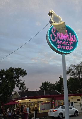 Snookies Malt Shop by null