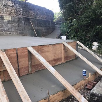 Parsons Masonry - Right side of the patio and a concrete walkway alongside of the patio. - Masonry/Concrete Near Me Parsons Masonry - Right side of the patio and a concrete walkway alongside of the patio. - Masonry/Concrete Near Me